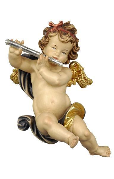 Geflügelter Putto mit Querflöte auf weißem Hintergrund